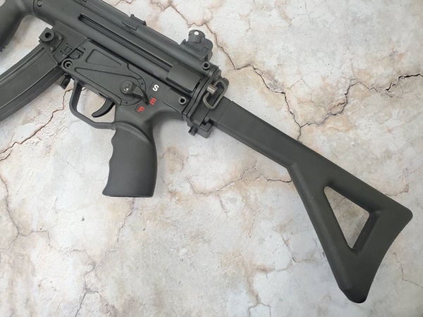 中古商品)SRC CO2ガスブローバック MP5K PDW - フォートレス WEBショップ 公式特典付 src co2ガスブローバック A2 mp5 トイガン
